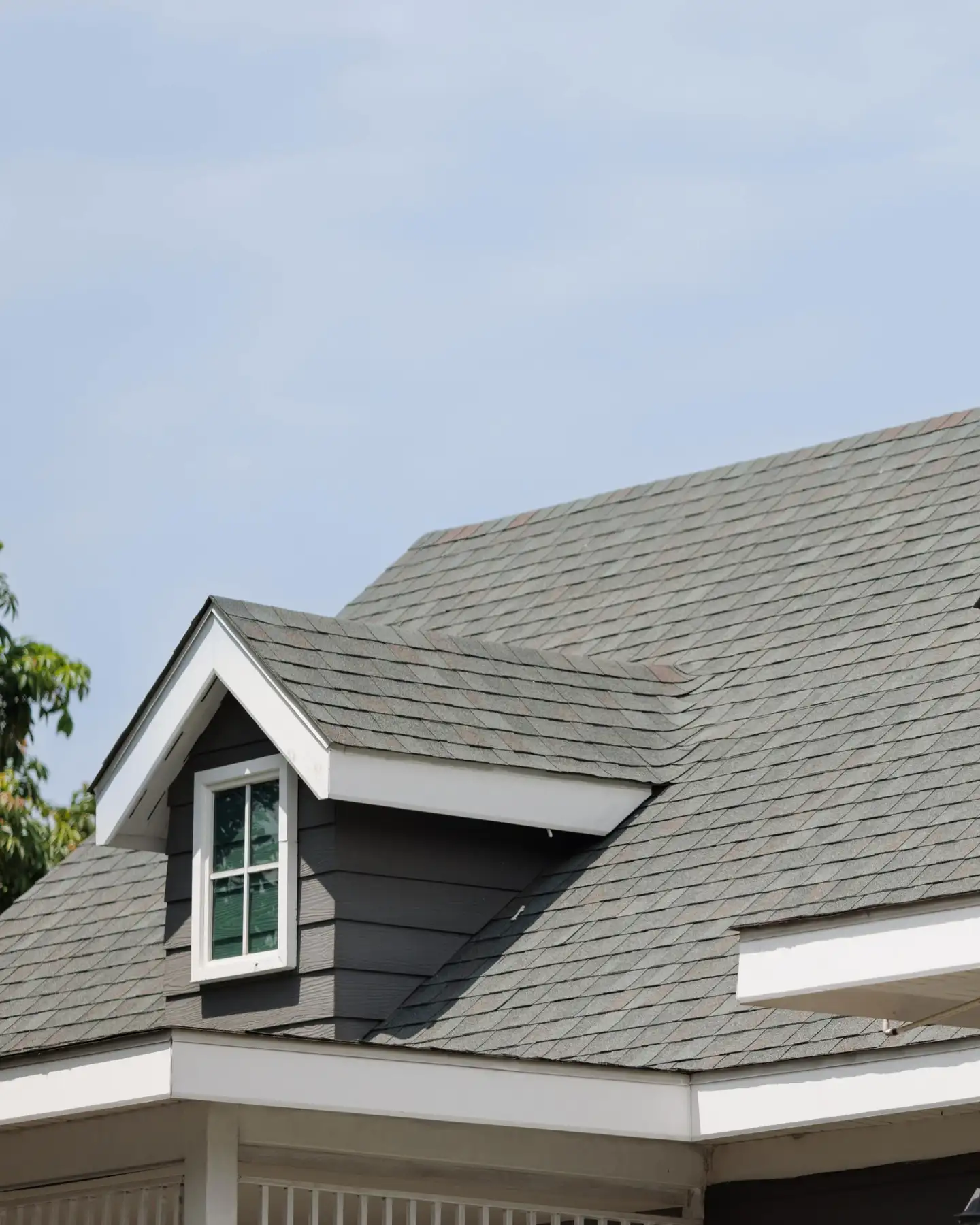 Patterson Roofing contractor at work on a roof in Barrie